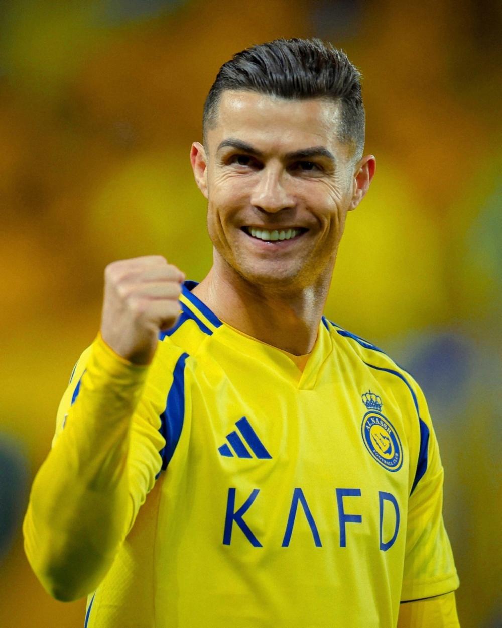 开云体育-关于MAD不断突破！，C罗连续二十场比赛得分超过刷新纪录赛场气氛高涨的信息