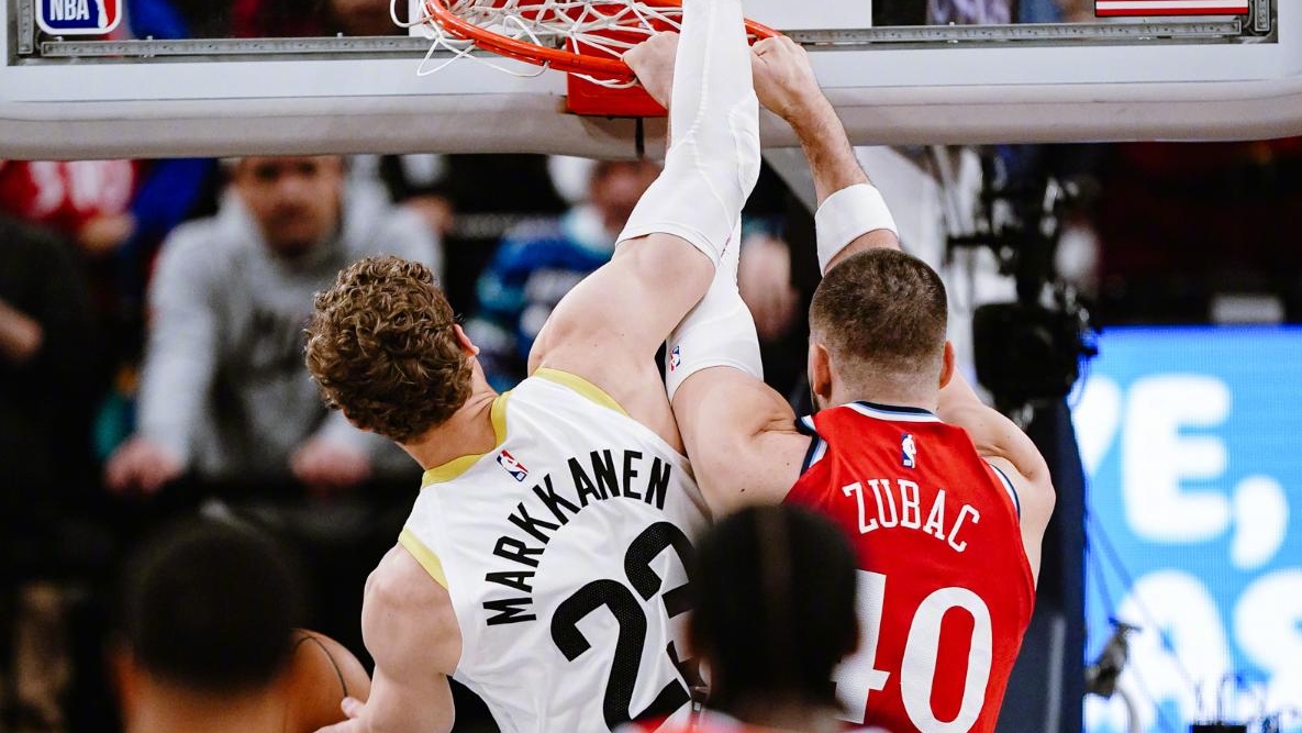 关于哈登在加拿大队比赛中回归赛场,爆冷引发热议!的信息 关于哈登在加拿大队比赛中回归赛场,爆冷引发热议!的信息